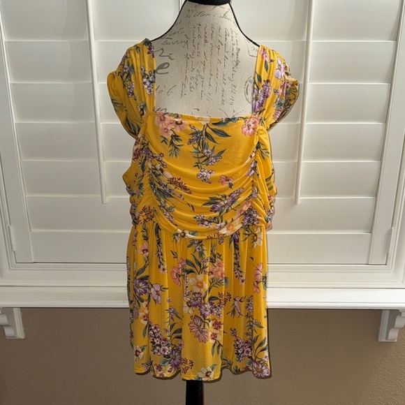 Torrid Stretch Mesh Square Neck Shirred Peplum Cherish Floral Mineral Yellow - Picture 1 of 13